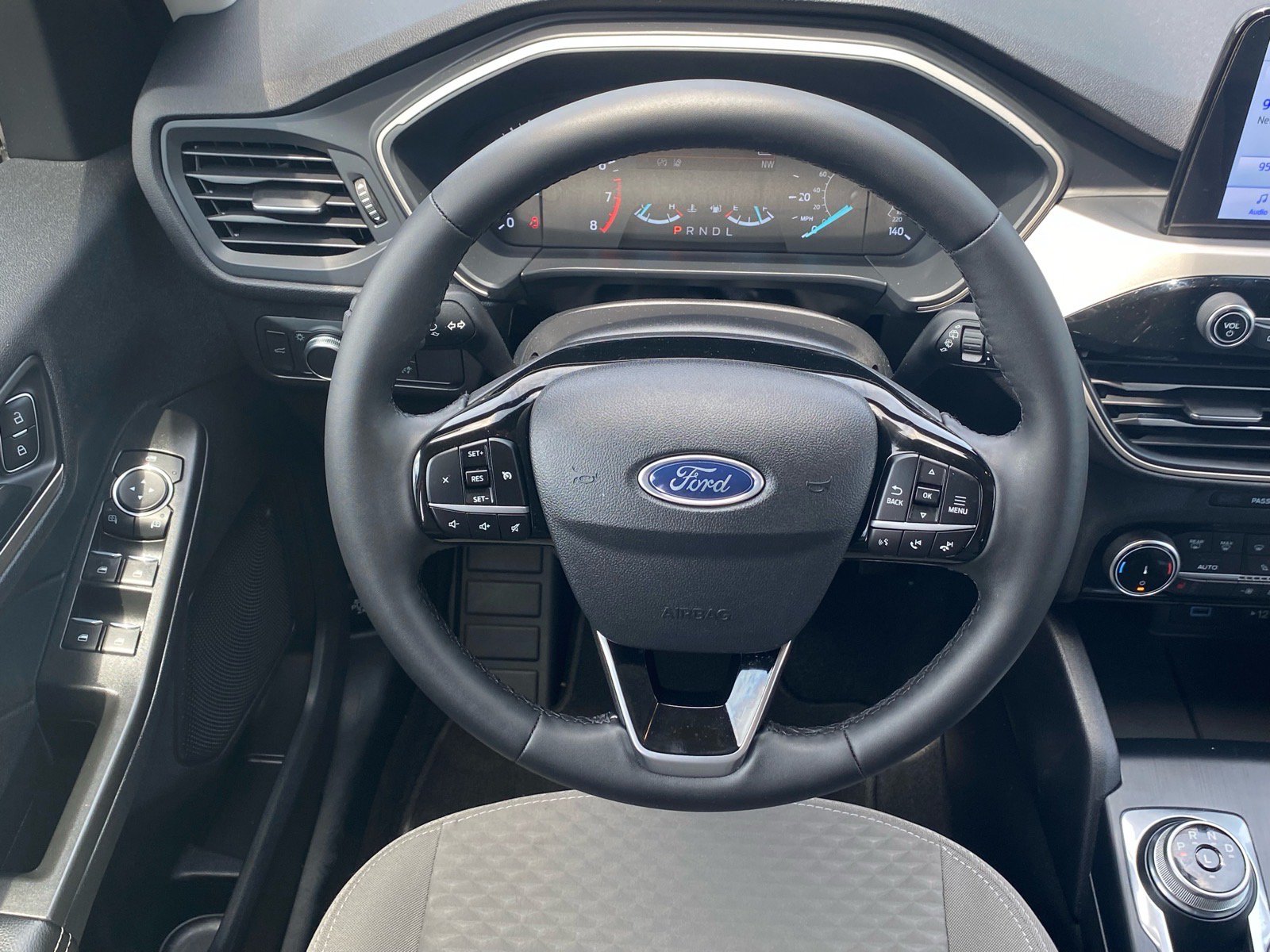 Certified 2022 Ford Escape SE w/ SE Sport Appearance Package FWD image 7