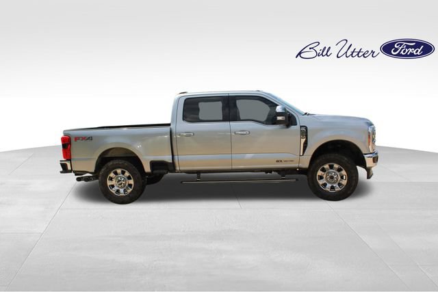 Certified 2023 Ford F250 Lariat w/ Lariat Ultimate Package AWD/4WD image 4