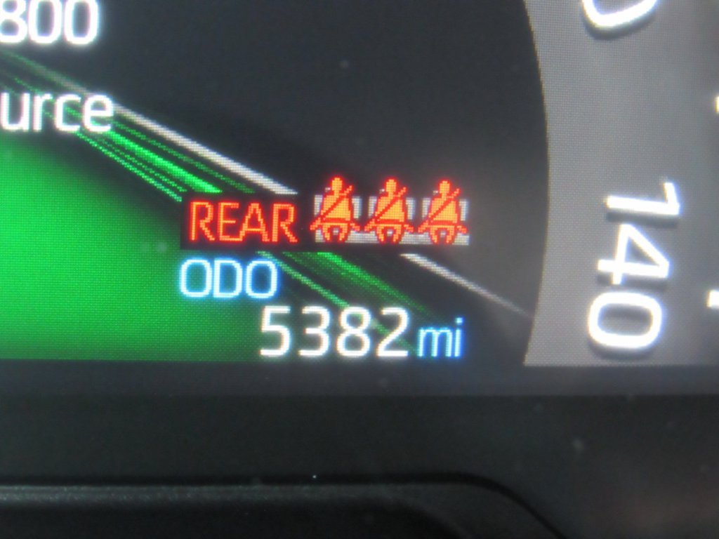 Used 2025 Toyota RAV4 XLE FWD image 23