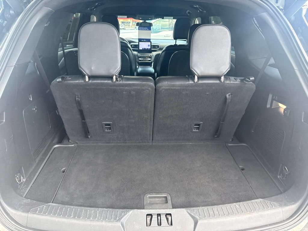 Certified 2020 Ford Explorer XLT w/ Equipment Group 202A RWD image 29