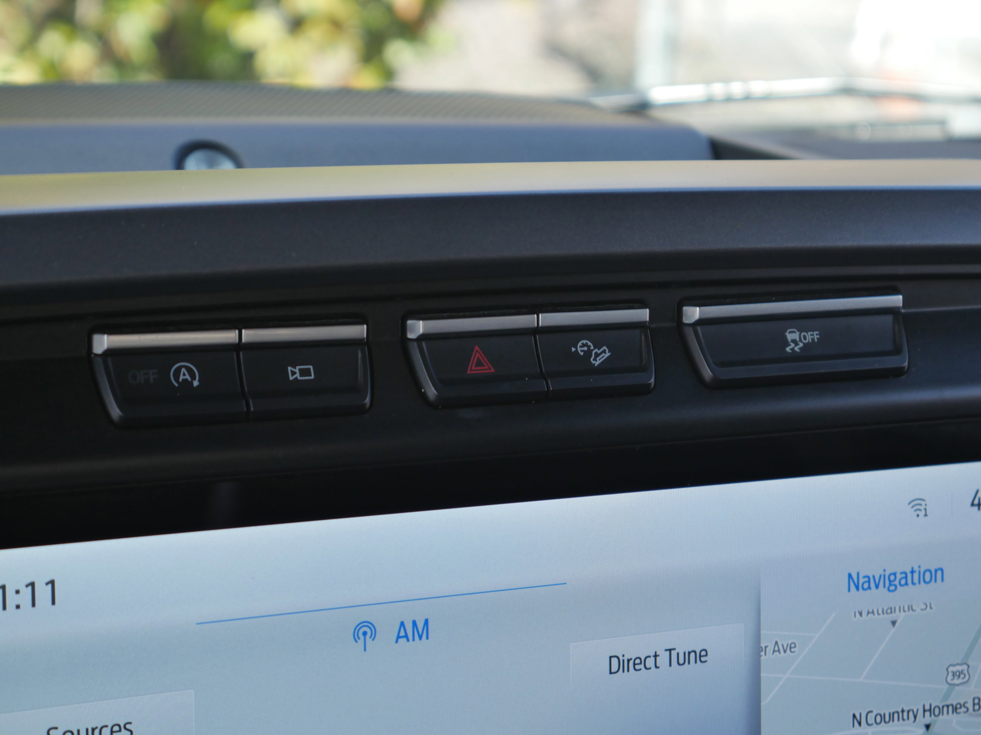 Certified 2021 Ford F150 Lariat w/ Equipment Group 502A High image 18