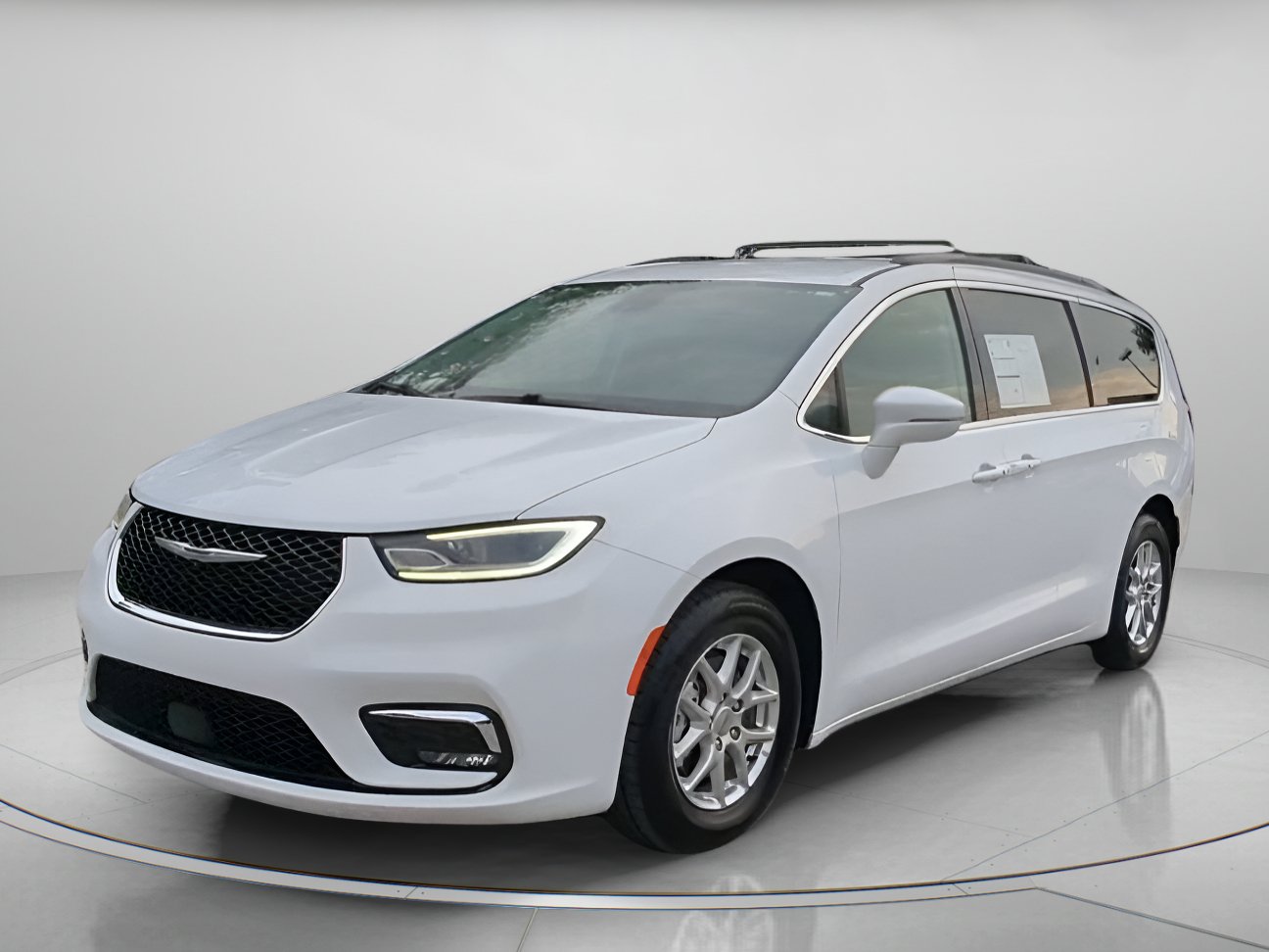 Used 2022 Chrysler Pacifica Touring-L FWD image 12