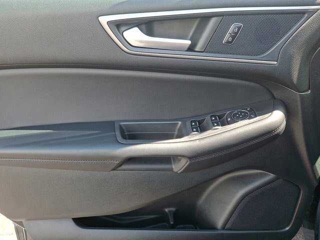 Certified 2023 Ford Edge SEL w/ Convenience Package AWD/4WD image 13