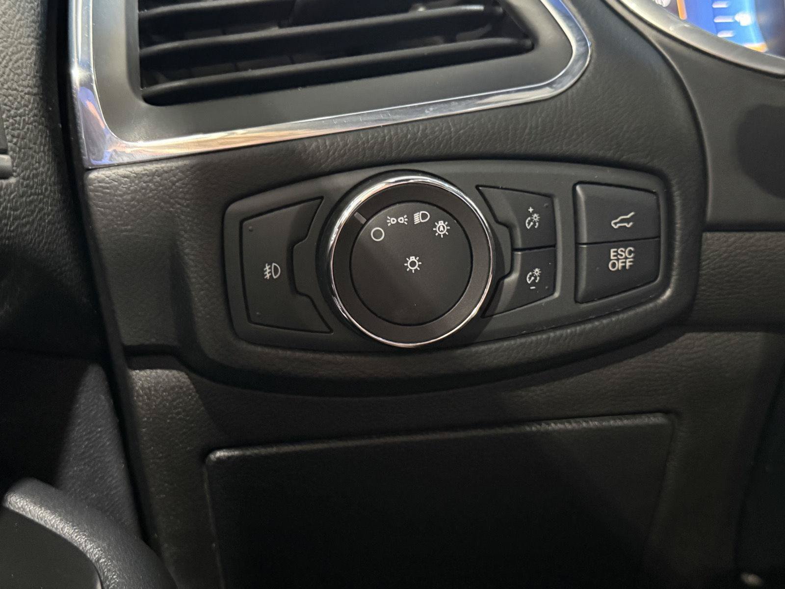Certified 2019 Ford Edge ST w/ Equipment Group 401A AWD/4WD image 15