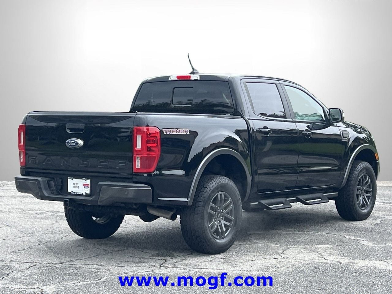 Certified 2023 Ford Ranger Lariat w/ Tremor Off-Road Package AWD/4WD image 3