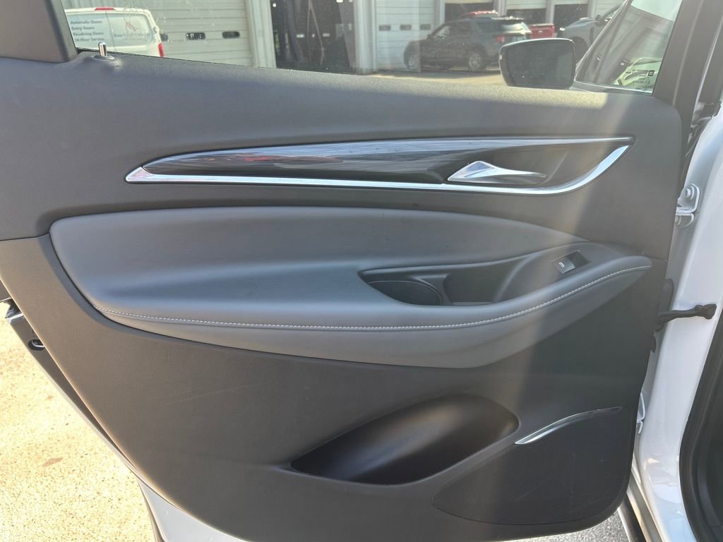 Used 2024 Buick Enclave Premium image 21