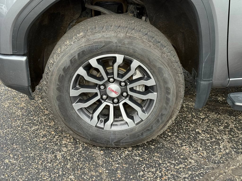 Used 2020 GMC Sierra 1500 AT4 w/ AT4 Premium Package AWD/4WD image 9