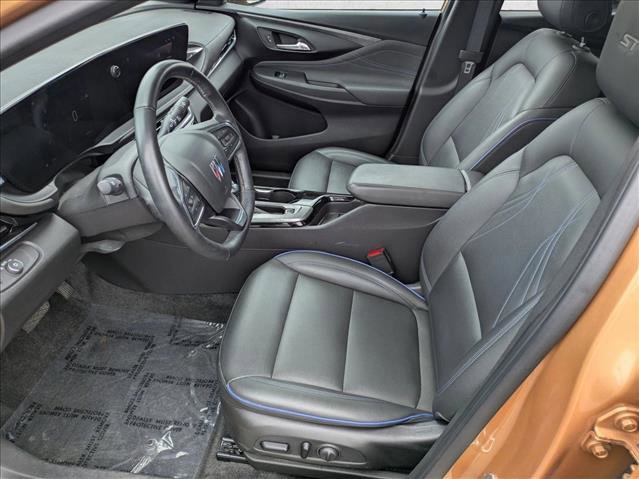 Used 2024 Buick Envista Sport Touring w/ Convenience I Package FWD image 15