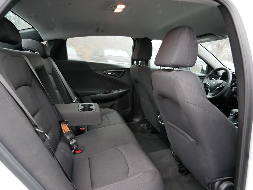 Used 2024 Chevrolet Malibu LT image 9