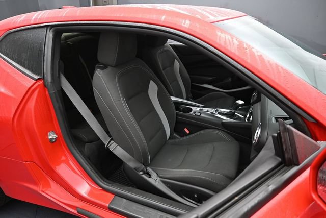 Used 2020 Chevrolet Camaro LT w/ RS Package RWD image 30
