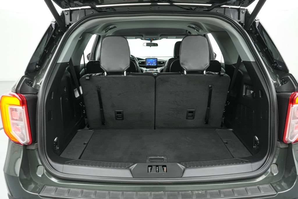 Certified 2023 Ford Explorer XLT w/ Equipment Group 202A AWD/4WD image 20