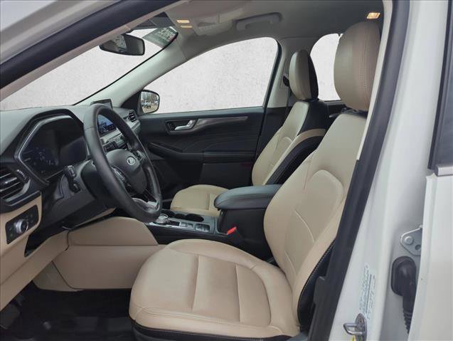 Certified 2022 Ford Escape Titanium image 14