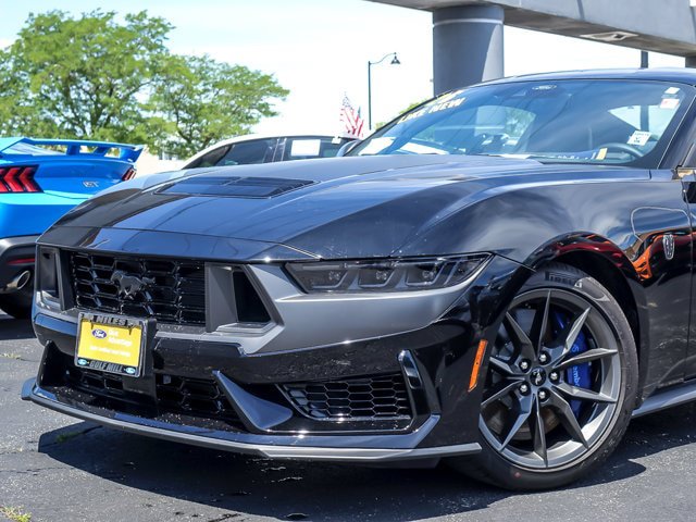 Certified 2026 Ford Mustang Dark Horse RWD image 2
