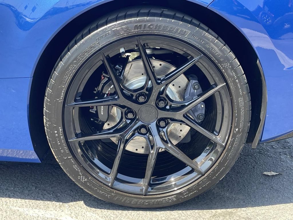 Used 2022 Chevrolet Corvette Stingray Premium Cpe w/ Z51 Performance Package RWD image 32
