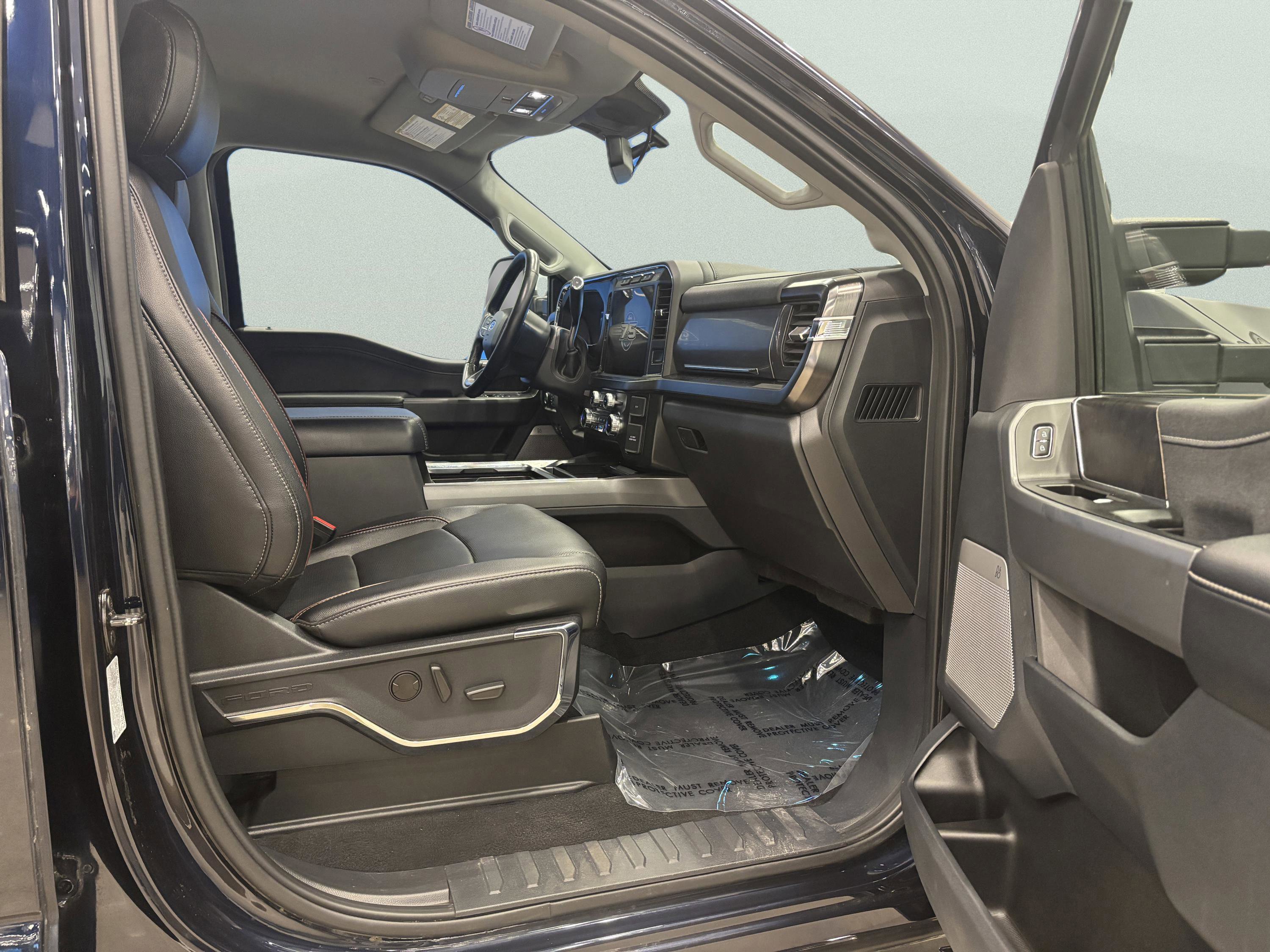 Certified 2023 Ford F350 Lariat w/ Chrome Package image 14