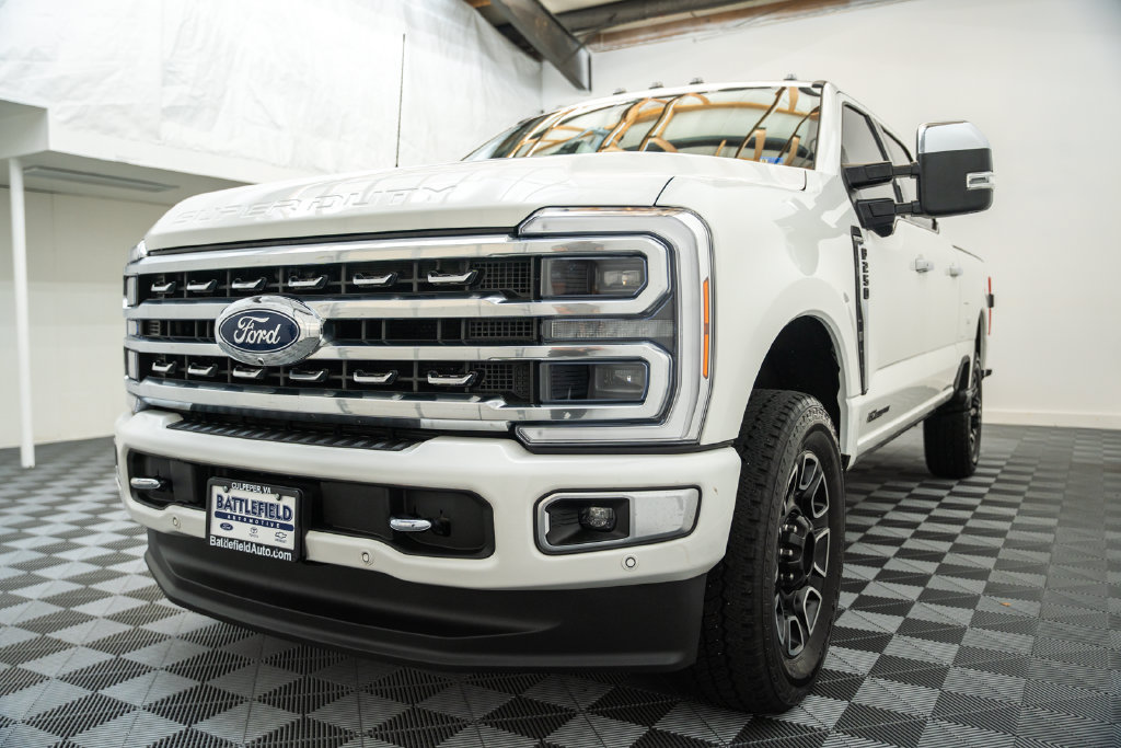 Certified 2024 Ford F250 Platinum w/ FX4 Off-Road Package AWD/4WD image 3