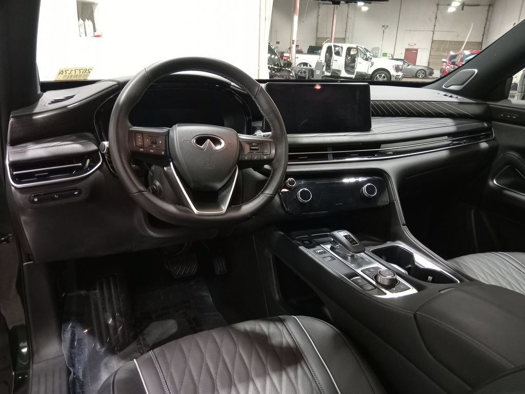 Used 2026 INFINITI QX60 Autograph w/ Dark Cargo Package AWD/4WD image 16