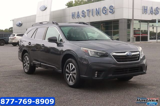 Used 2022 Subaru Outback Premium AWD/4WD image 1