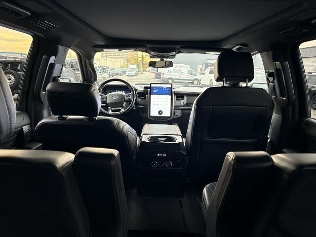 Certified 2023 Ford Expedition Platinum image 12