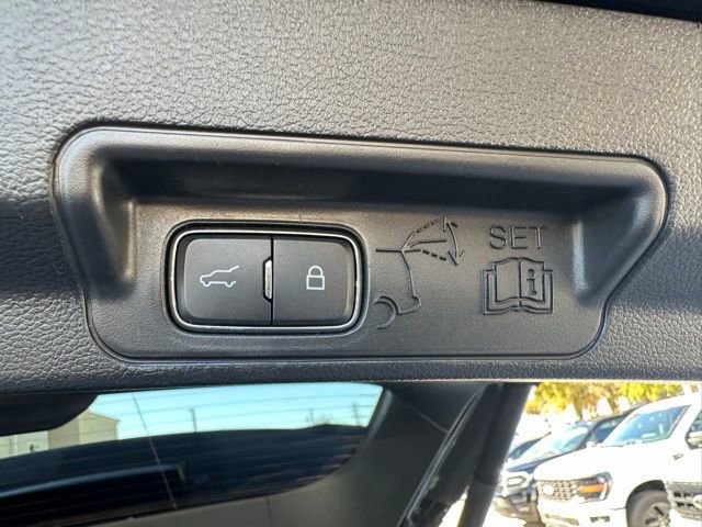 Certified 2022 Ford Explorer XLT w/ Equipment Group 202A image 29