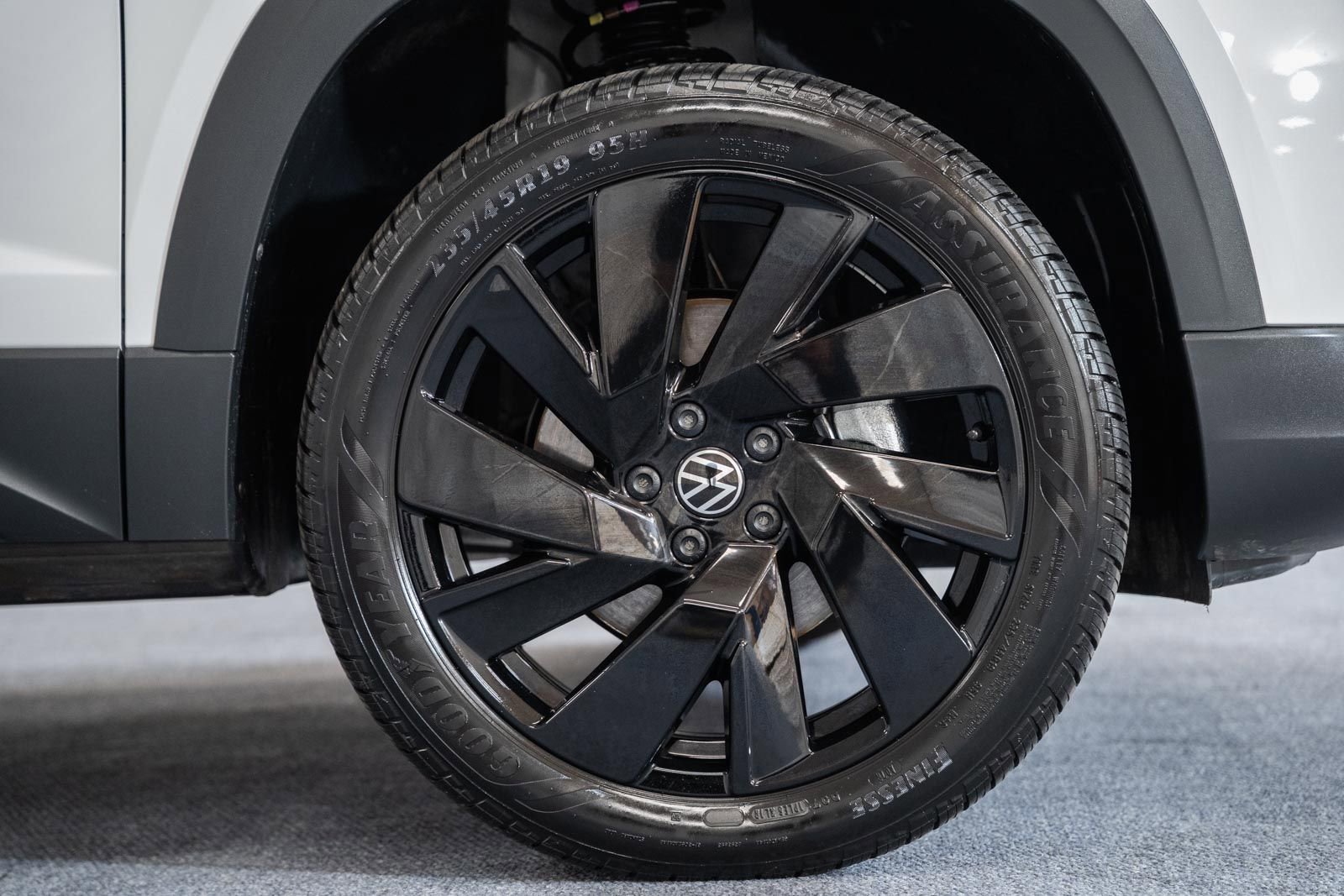 Used 2024 Volkswagen Taos SE AWD/4WD image 18