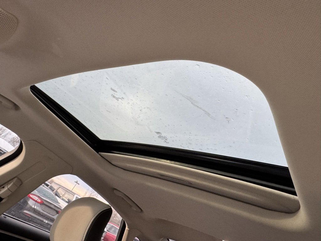 Certified 2019 Ford Fusion SE w/ Equipment Group 151A image 9