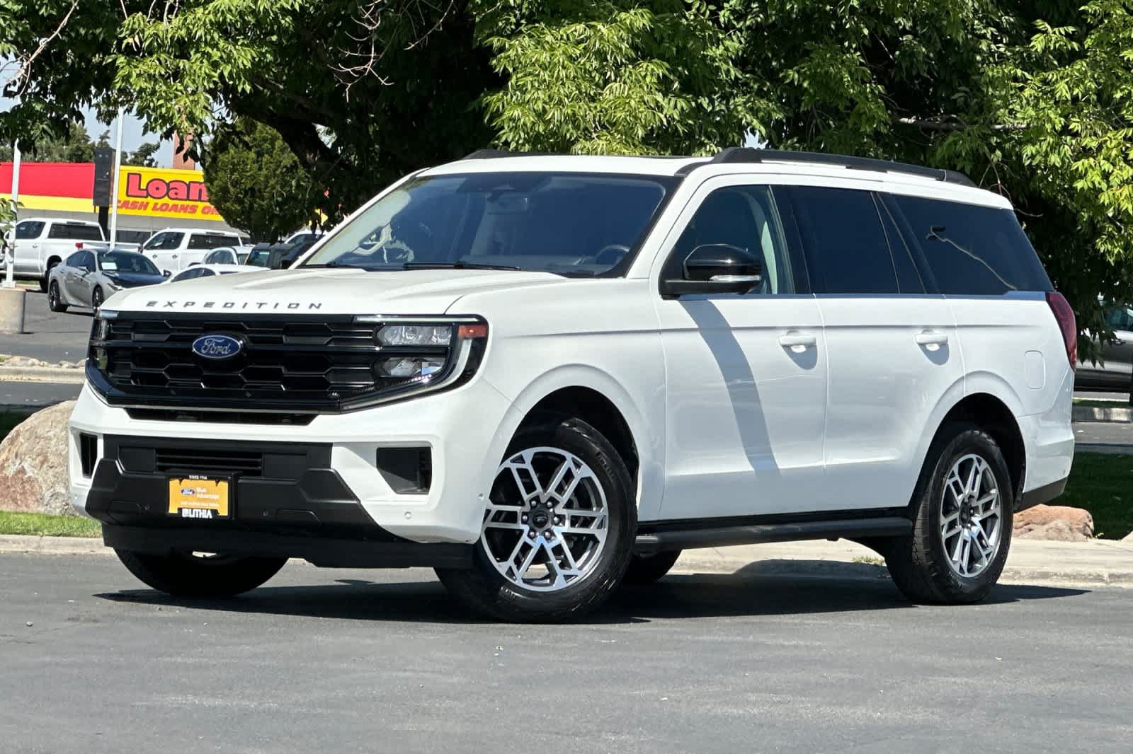 Certified 2025 Ford Expedition Active AWD/4WD image 1