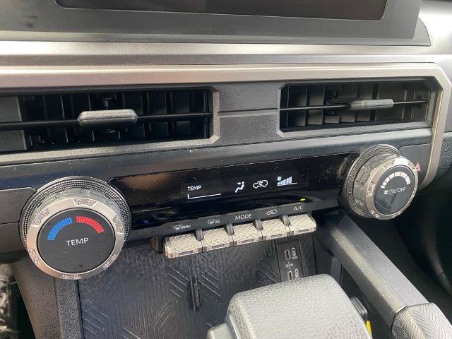 Used 2025 Toyota 4Runner SR5 AWD/4WD image 21