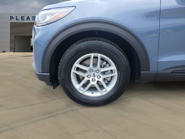 Certified 2026 Ford Explorer Active RWD image 14