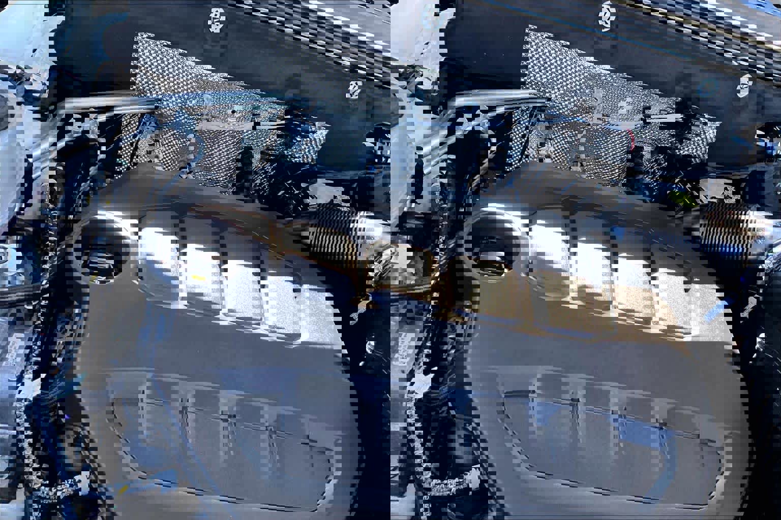 Used 2025 Volkswagen Atlas SEL Premium R-Line image 32