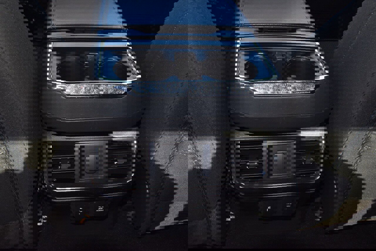 Certified 2022 Ford F150 XLT w/ Equipment Group 302A High image 18