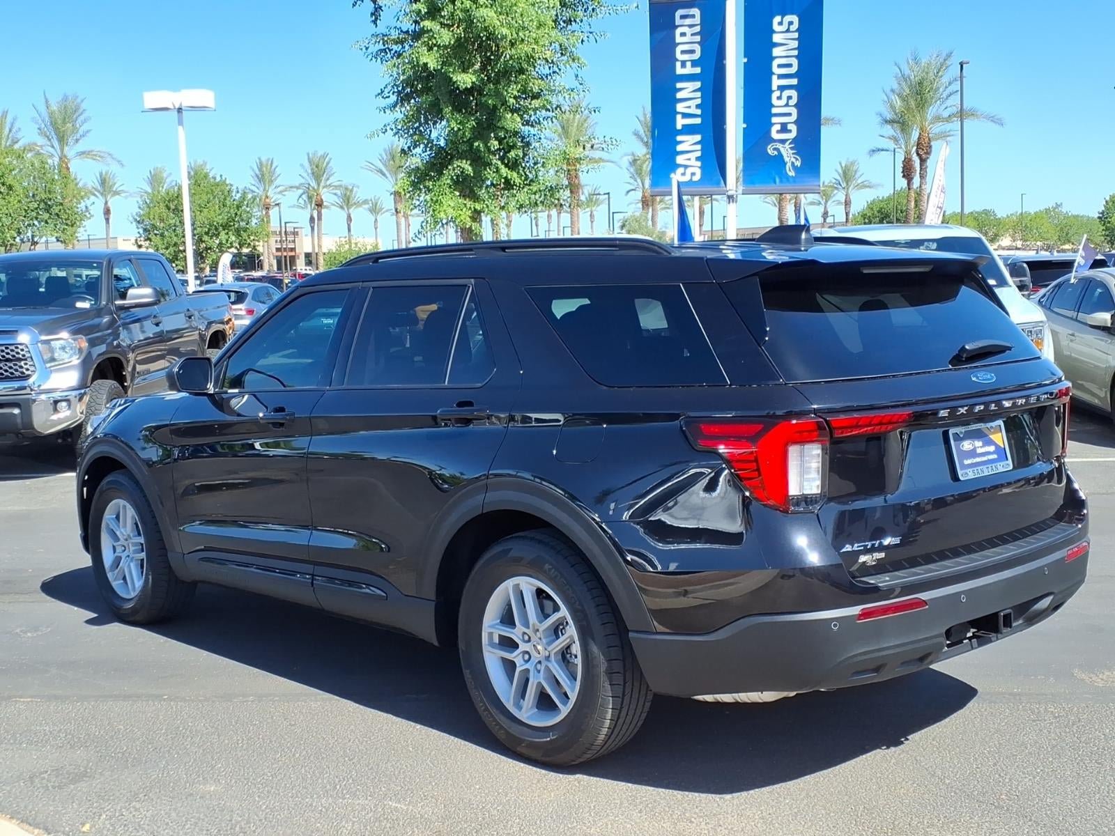Certified 2026 Ford Explorer Active RWD image 6
