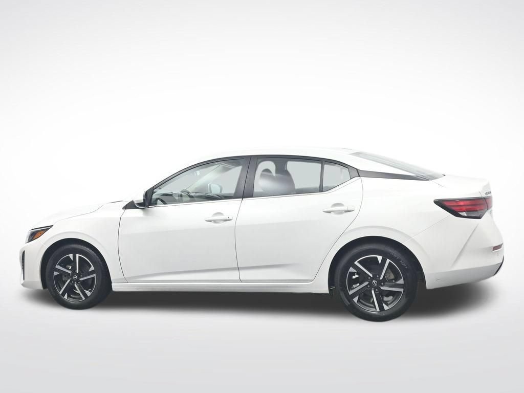Used 2024 Nissan Sentra SV FWD image 10