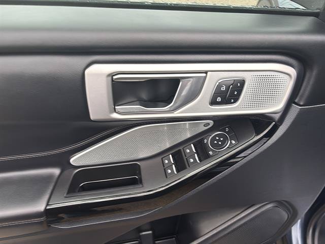 Certified 2021 Ford Explorer Platinum w/ Equipment Group 601A AWD/4WD image 14