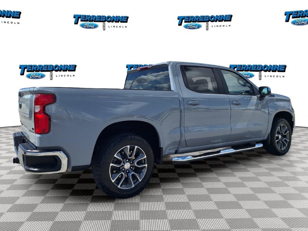Used 2024 Chevrolet Silverado 1500 LT AWD/4WD image 5