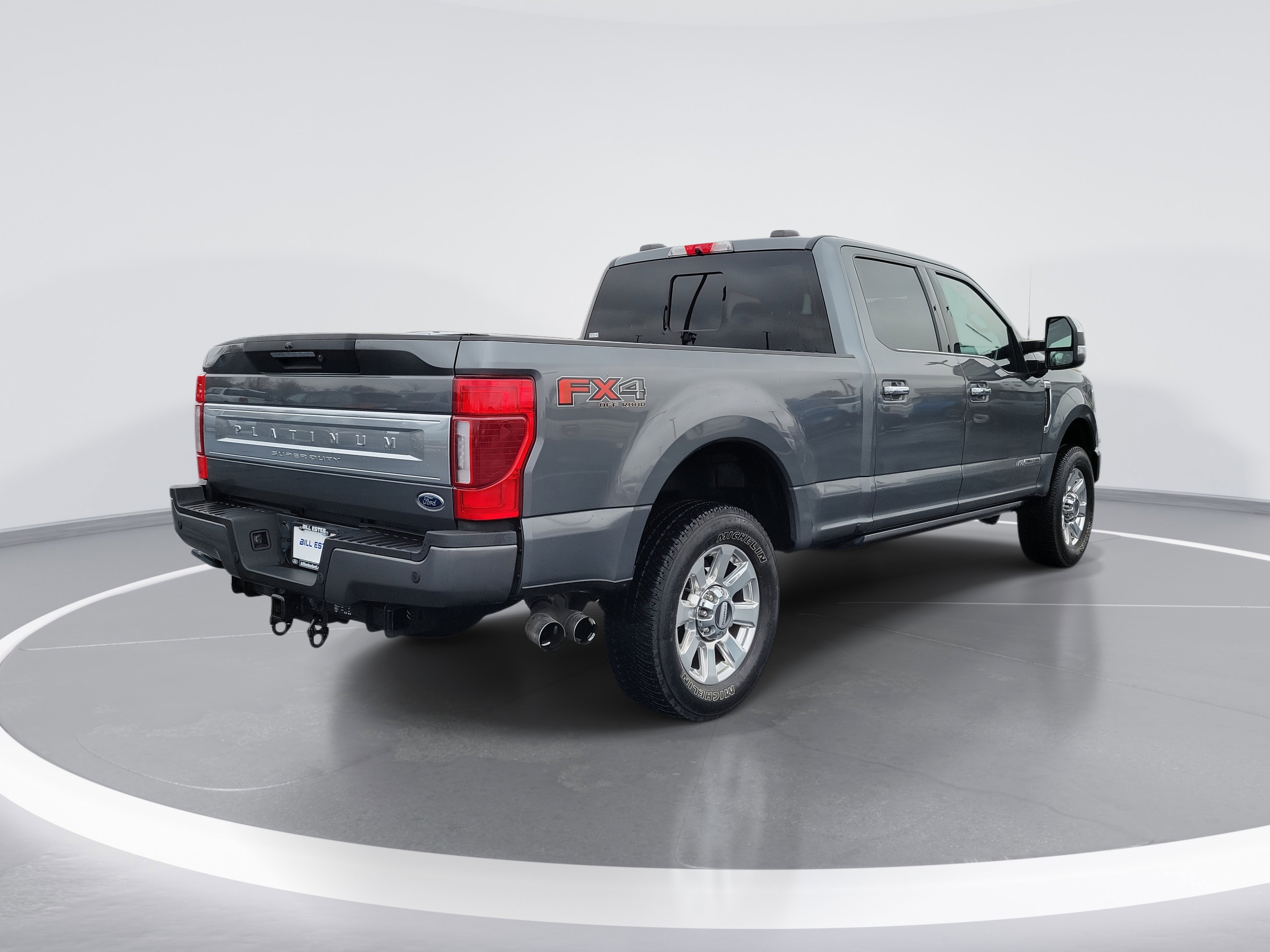 Certified 2022 Ford F250 Platinum w/ FX4 Off-Road Package image 3