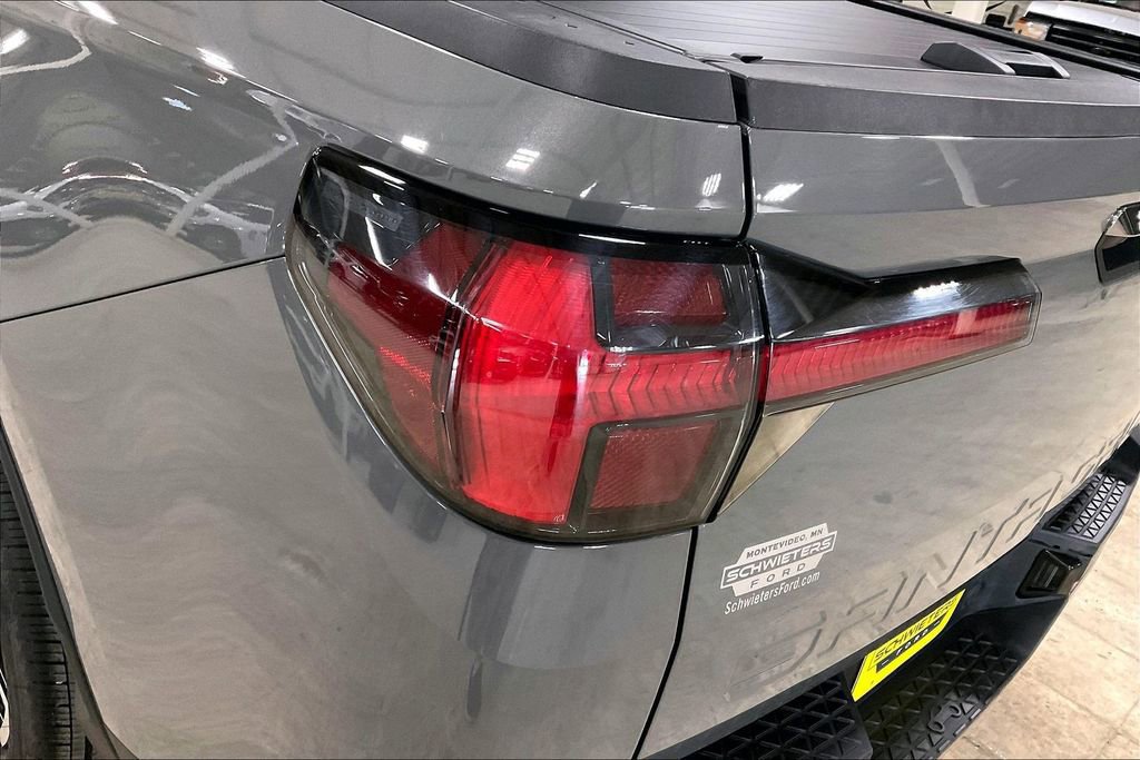 Used 2025 Hyundai Santa Cruz Limited image 28