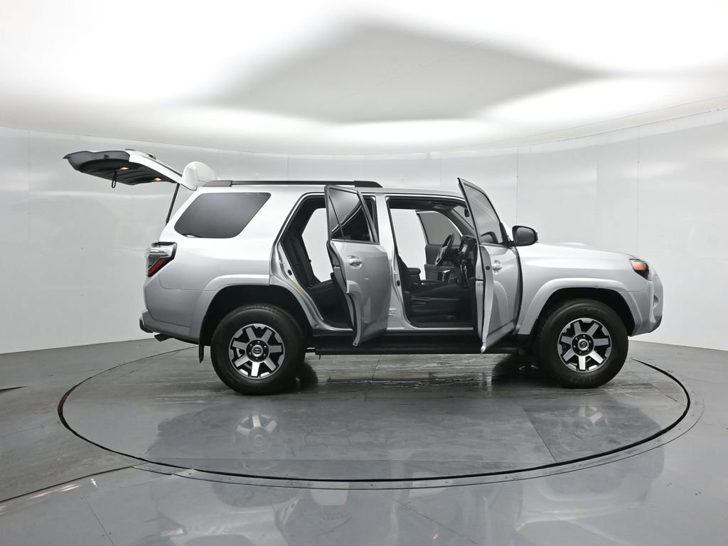 Used 2021 Toyota 4Runner TRD Off-Road image 32