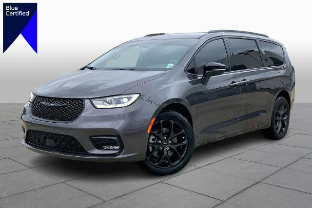 Used 2023 Chrysler Pacifica Limited w/ S Appearance Package