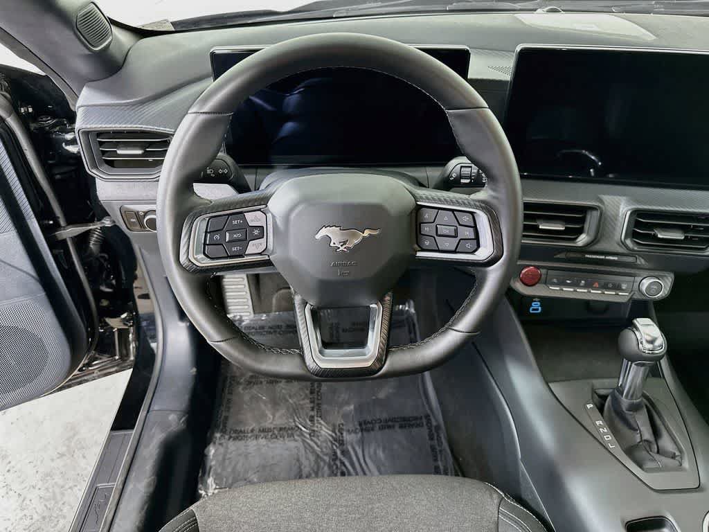 Certified 2024 Ford Mustang Coupe RWD image 10