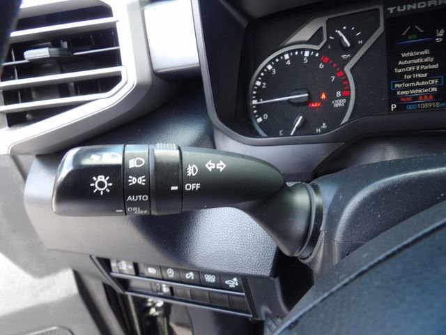 Used 2022 Toyota Tundra SR5 w/ SR5 Convenience Package AWD/4WD image 29