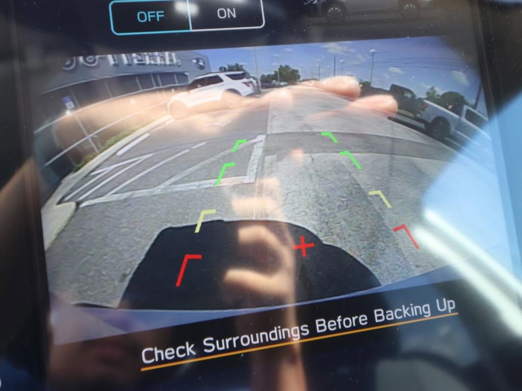 Used 2023 Subaru Outback Premium image 9