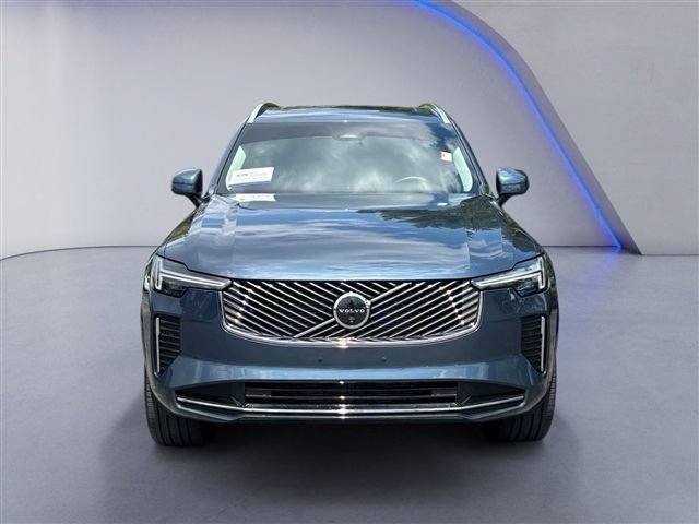 Used 2025 Volvo XC90 B5 Plus AWD/4WD image 12