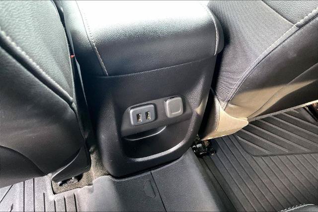 Used 2017 Chevrolet Colorado ZR2 w/ LPO, Premium Interior Package AWD/4WD image 33