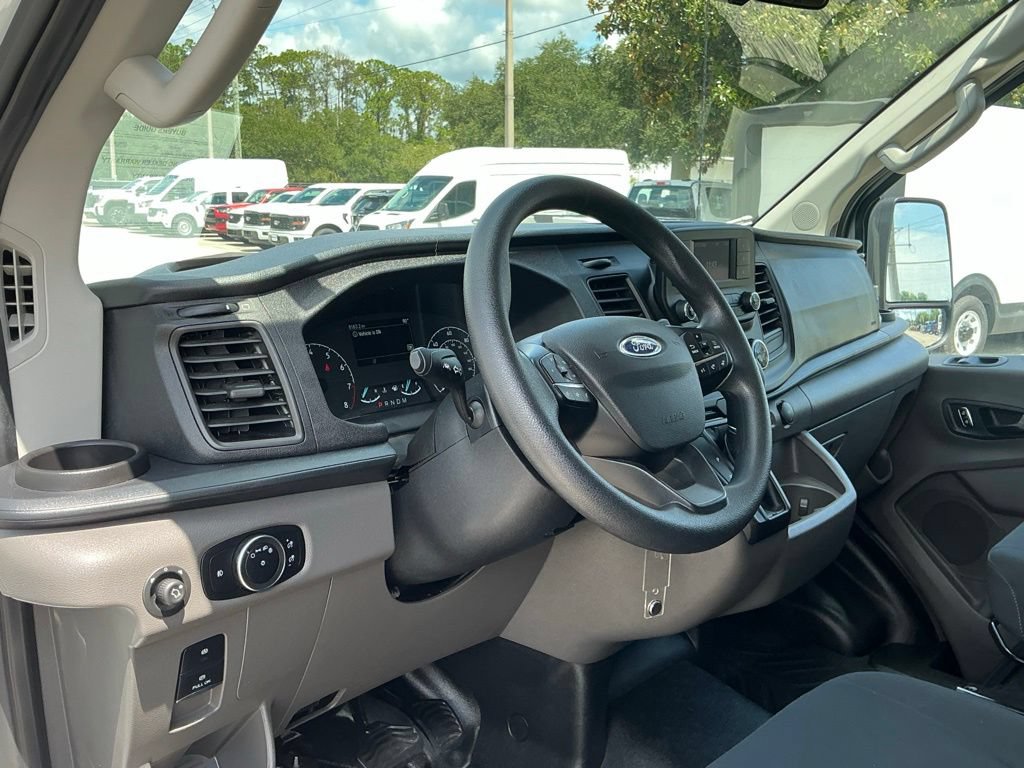 Certified 2025 Ford Transit 250 Low Roof w/ Exterior Upgrade Package RWD image 33