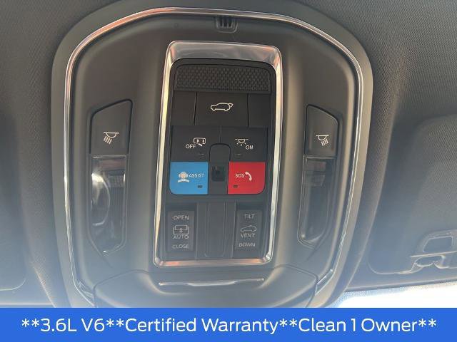 Used 2024 Jeep Grand Cherokee L Altitude AWD/4WD image 13