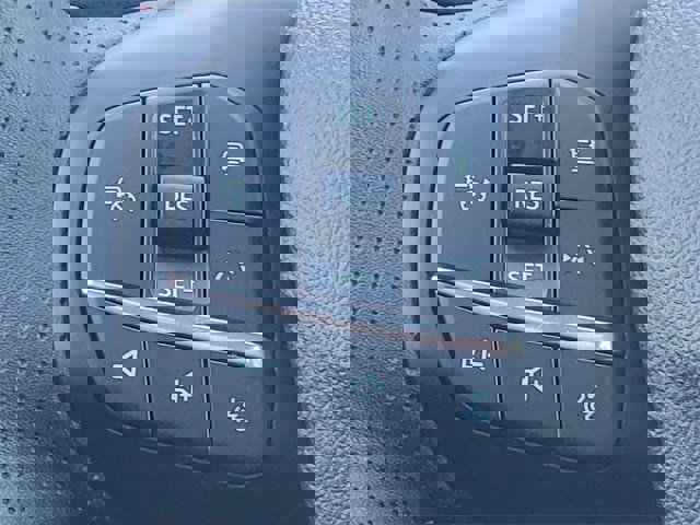 Certified 2025 Ford Escape ST-Line Elite w/ Premium Technology Package image 33