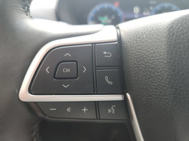Used 2025 Toyota Grand Highlander FWD image 32