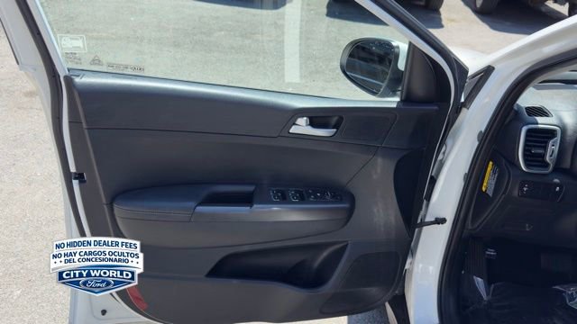 Used 2019 Kia Sportage LX AWD/4WD image 6