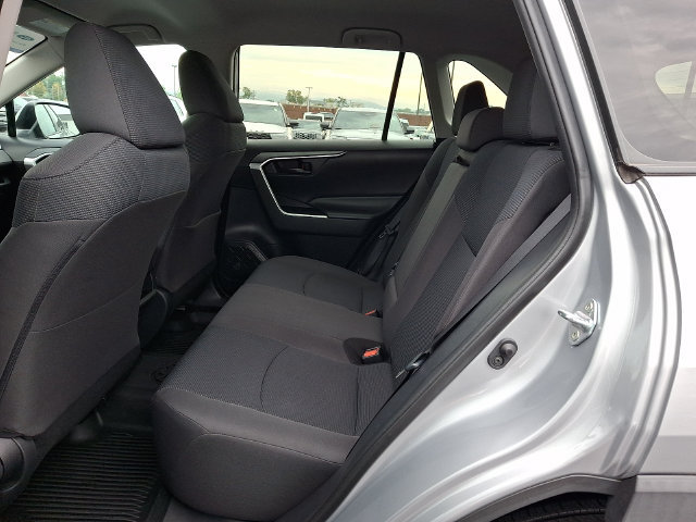 Used 2020 Toyota RAV4 LE w/ All Weather Liner Package AWD/4WD image 10